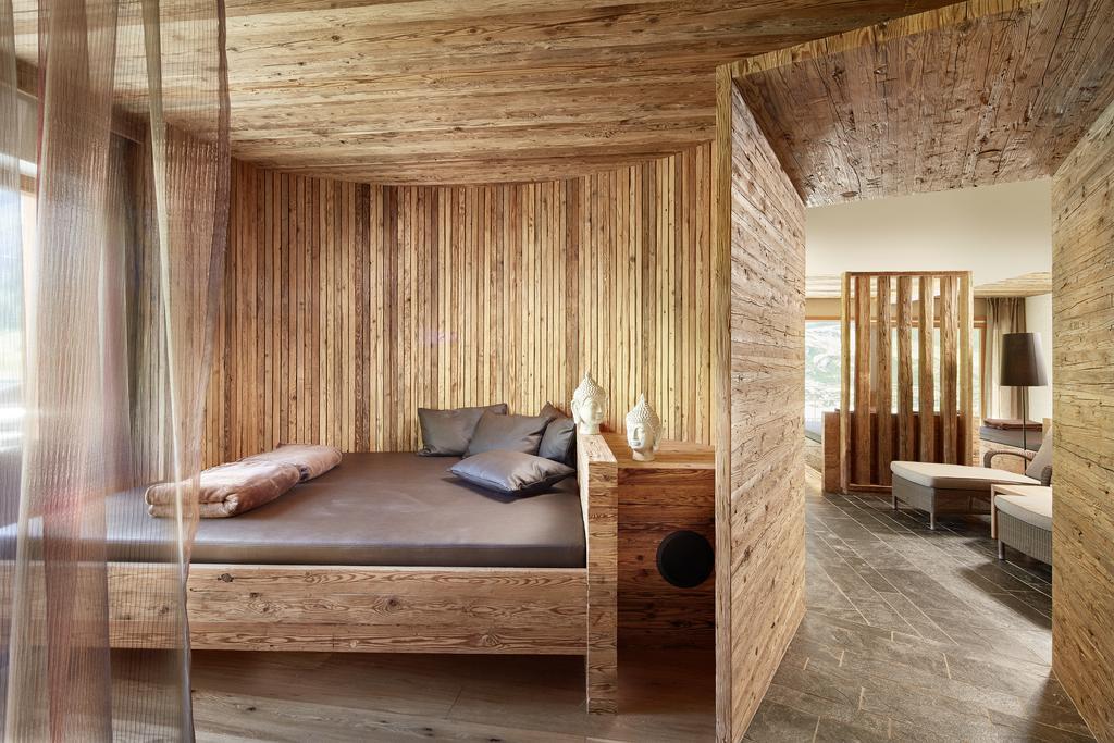 Hotel Berghof Crystal Spa & Sports Tux Exterior photo