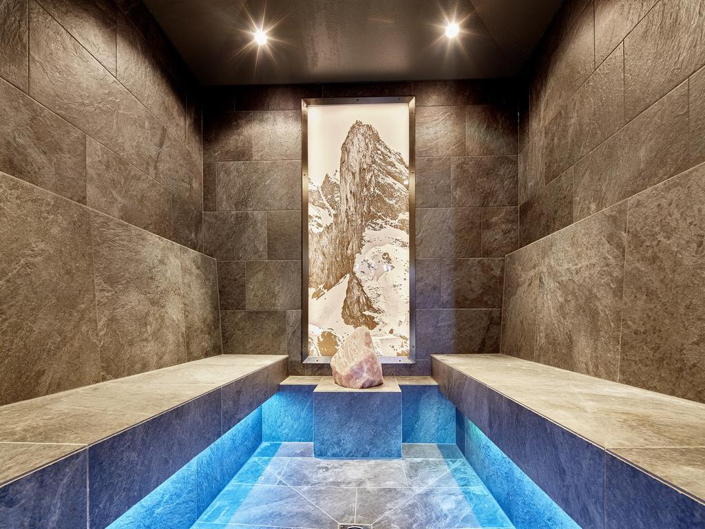 Hotel Berghof Crystal Spa & Sports Tux Exterior photo