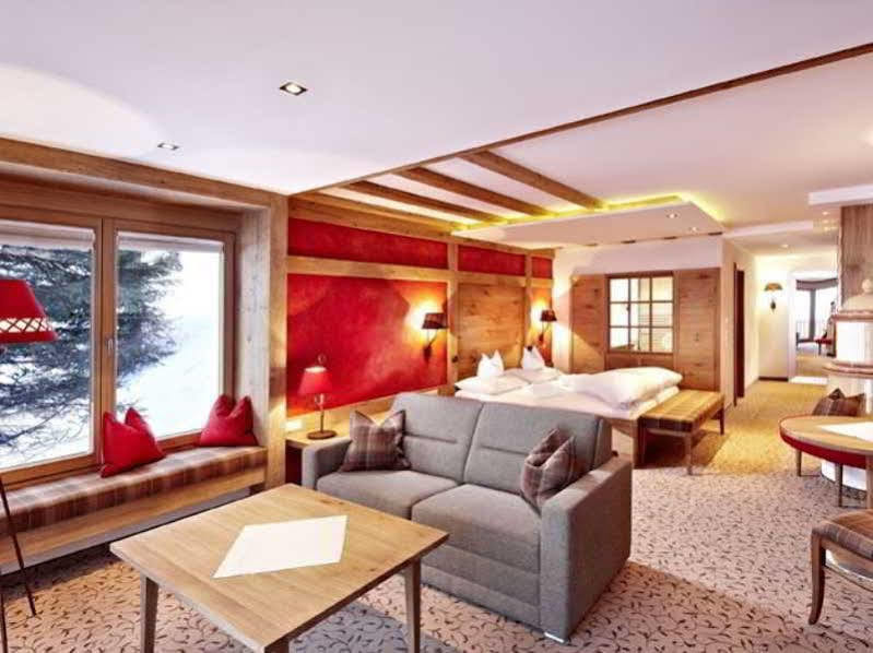 Hotel Berghof Crystal Spa & Sports Tux Exterior photo